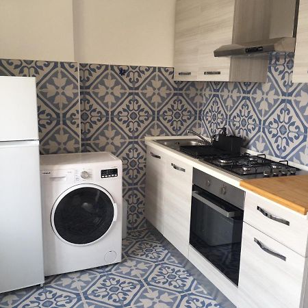 La Dimora Delle Sirene Apartment ซาแลร์โน ภายนอก รูปภาพ