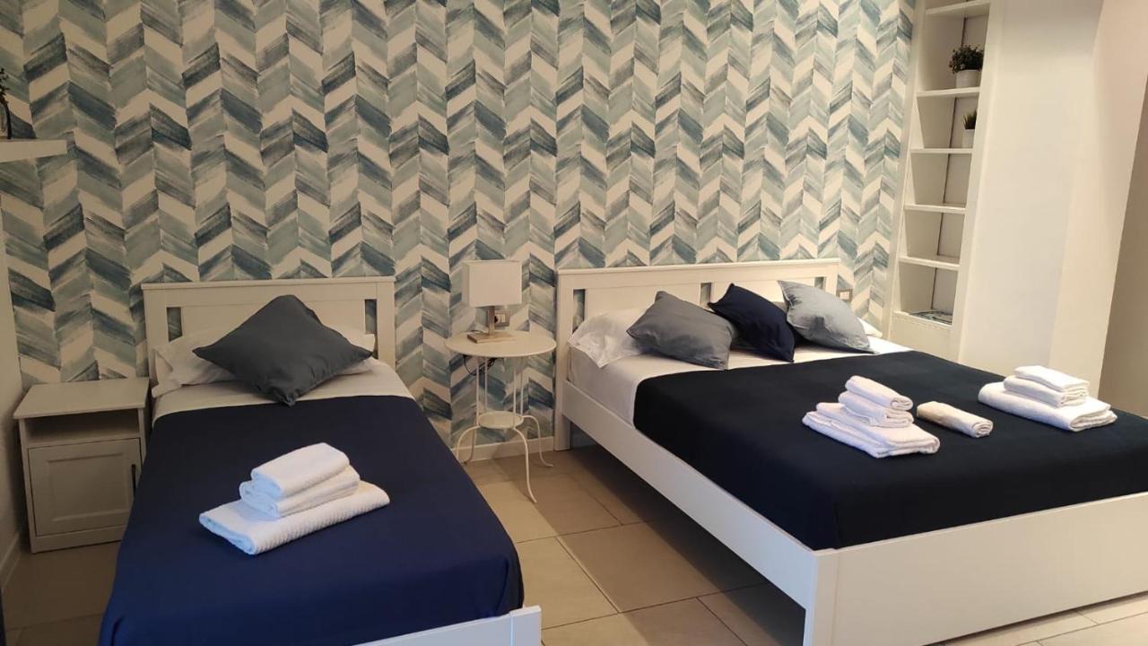 La Dimora Delle Sirene Apartment ซาแลร์โน ภายนอก รูปภาพ