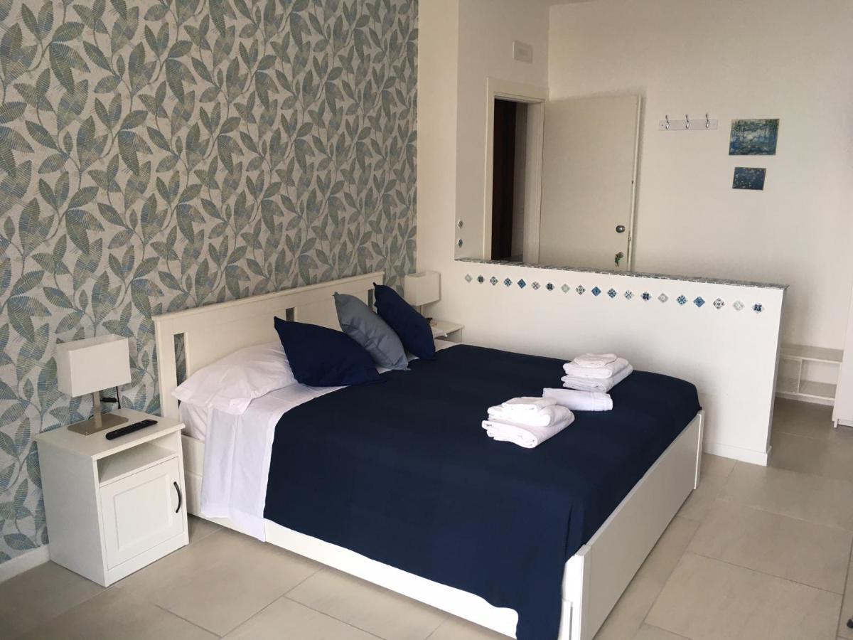 La Dimora Delle Sirene Apartment ซาแลร์โน ภายนอก รูปภาพ