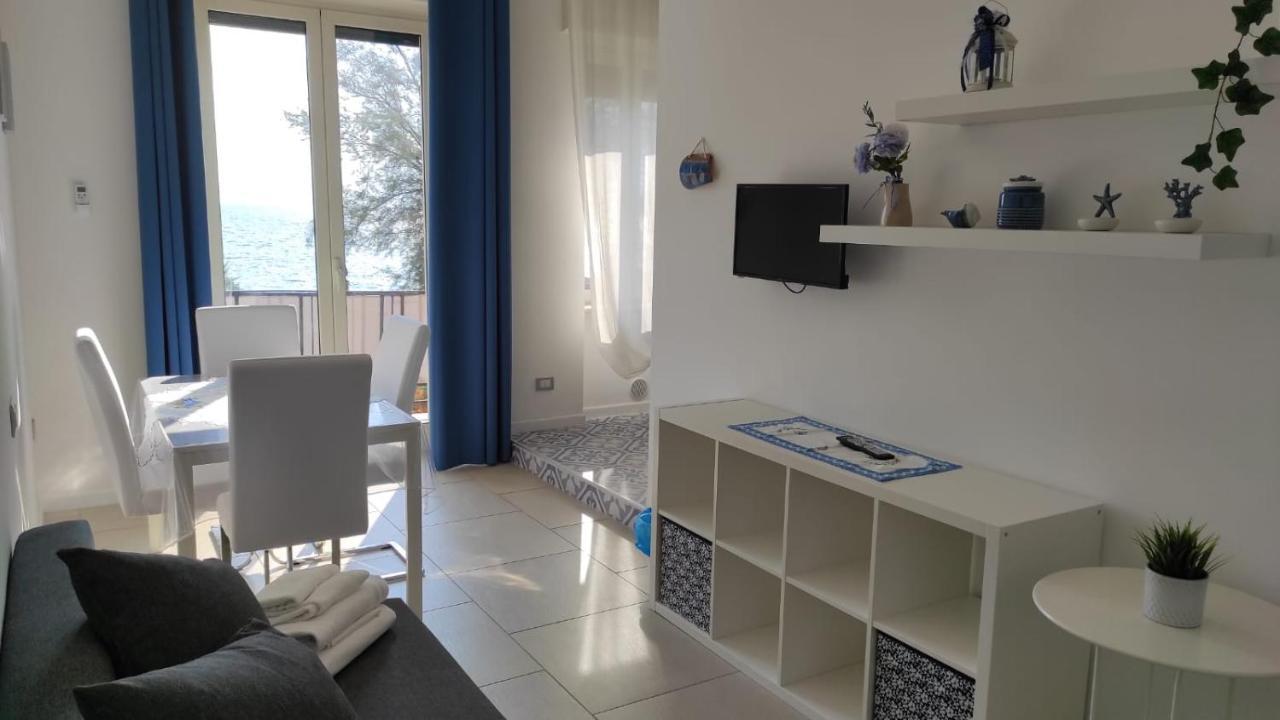 La Dimora Delle Sirene Apartment ซาแลร์โน ภายนอก รูปภาพ